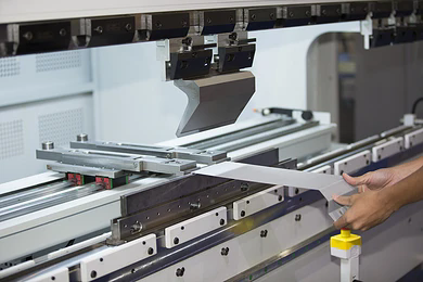 雙柜齊發(fā)！恩龍網(wǎng)帶單板烘干機(jī)開(kāi)啟高效木業(yè)新篇